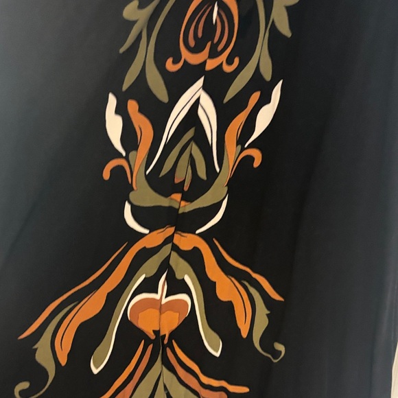 Vince Camuto Black Maxi Dress with Brown Floral Design - Picture 8 of 9